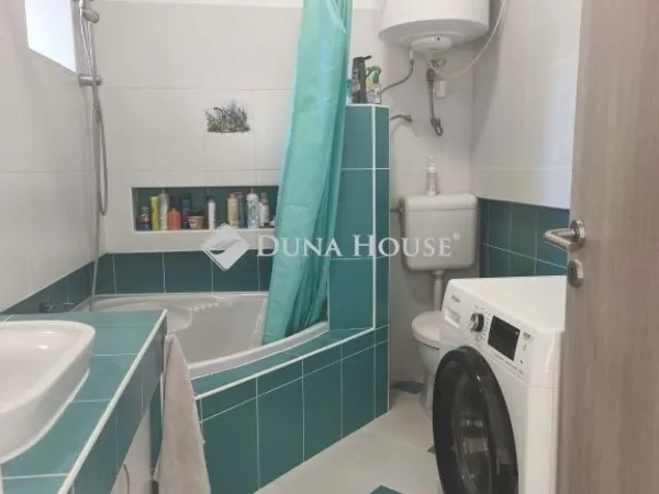 Eladó ház Pécs 72 nm