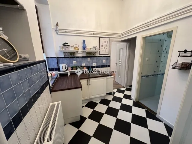 Eladó lakás Pécs 104 nm