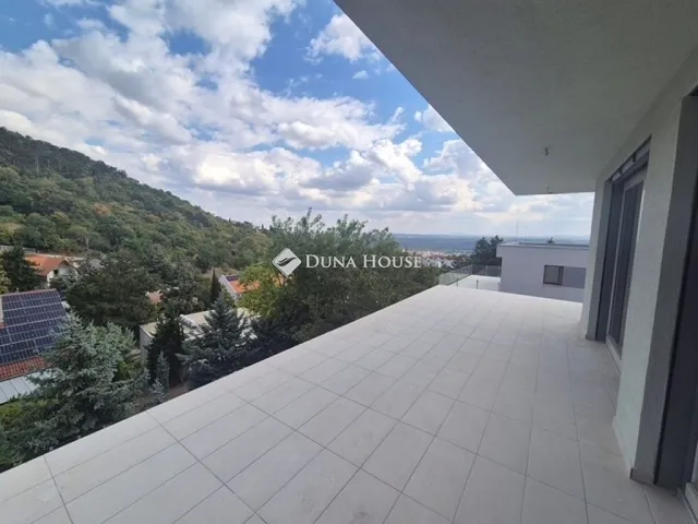 Eladó lakás Pécs 84 nm