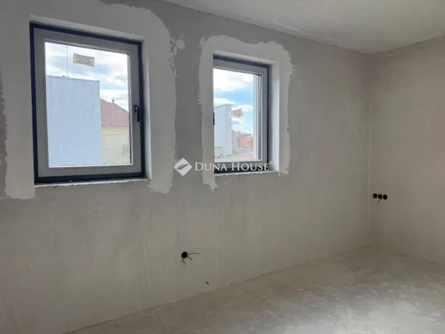 Eladó lakás Pécs 84 nm