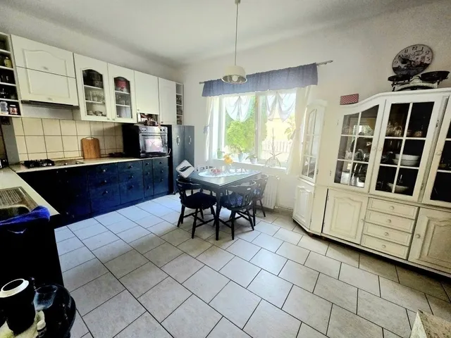 Eladó ház Pécs 168 nm