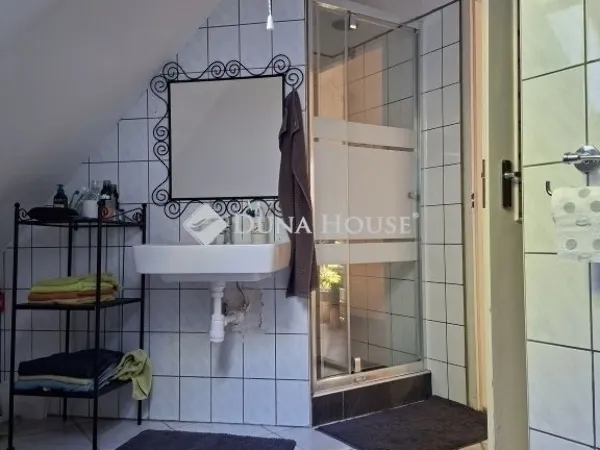 Eladó ház Pogány 129 nm