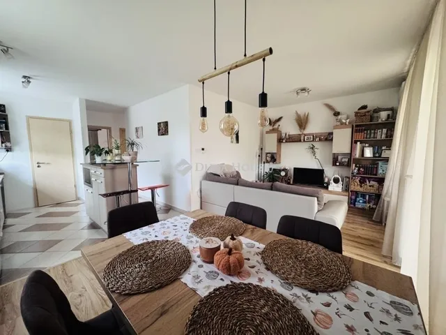 Eladó lakás Pécs 72 nm