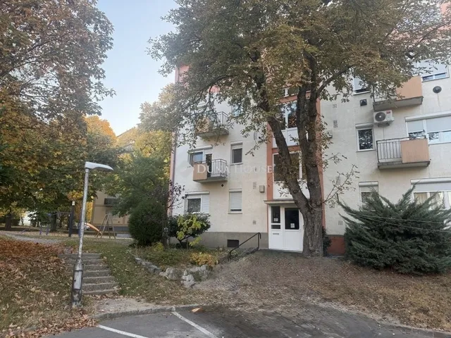Eladó lakás Pécs, Budai városrész 86 nm
