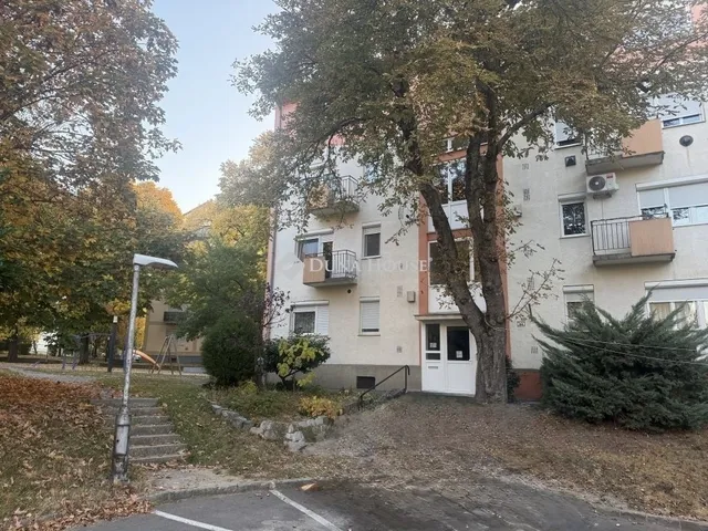 Eladó lakás Pécs 86 nm