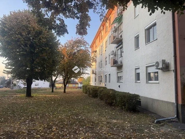 Eladó lakás Pécs 86 nm