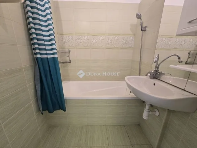 Eladó lakás Pécs 64 nm