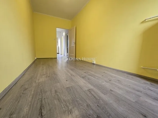 Eladó lakás Pécs 64 nm