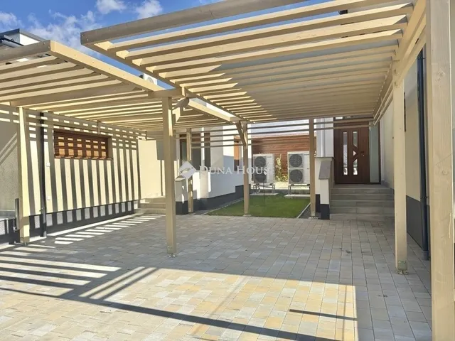 Eladó ház Pécs 96 nm