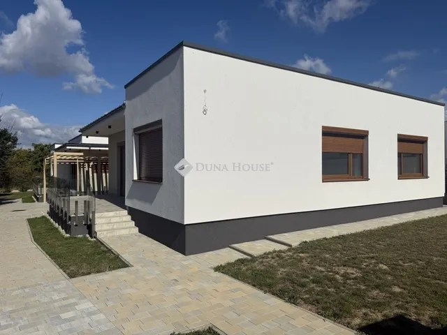 Eladó ház Pécs 96 nm