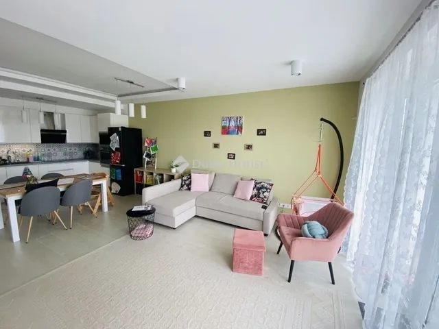 Eladó lakás Kozármisleny 85 nm