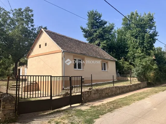 Eladó ház Boda 65 nm