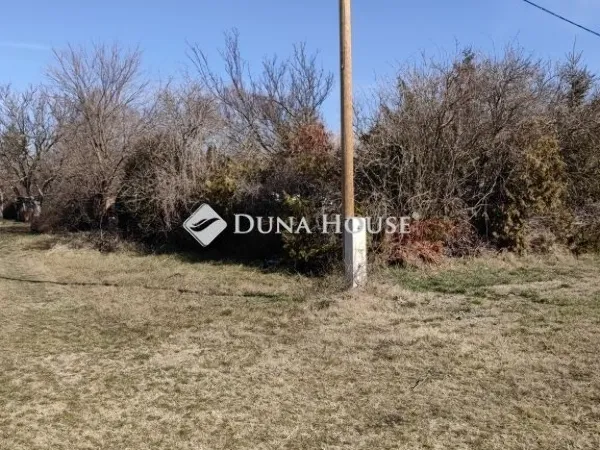 Eladó telek Balatonkeresztúr 1500 nm