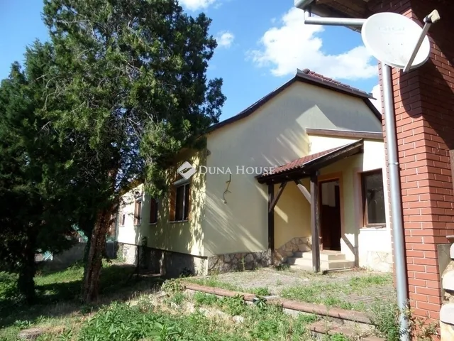 Eladó ház Pécs 191 nm