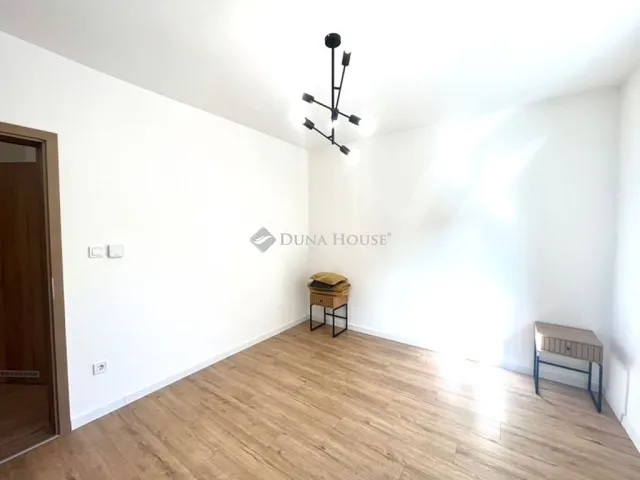 Eladó lakás Pécs 66 nm