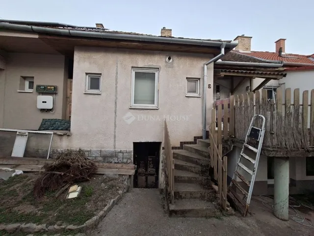 Eladó lakás Pécs 79 nm