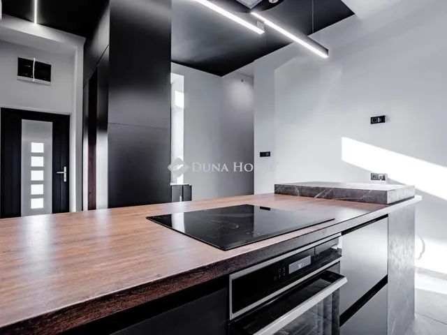 Eladó lakás Pécs 82 nm