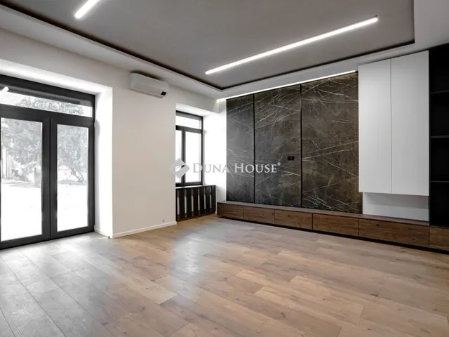 Eladó lakás Pécs 82 nm