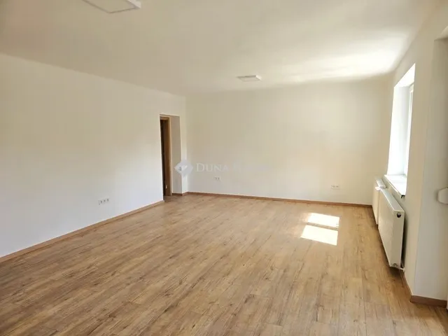 Eladó lakás Pécs 116 nm