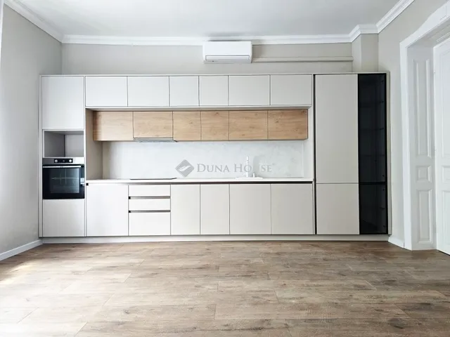 Eladó lakás Pécs 87 nm