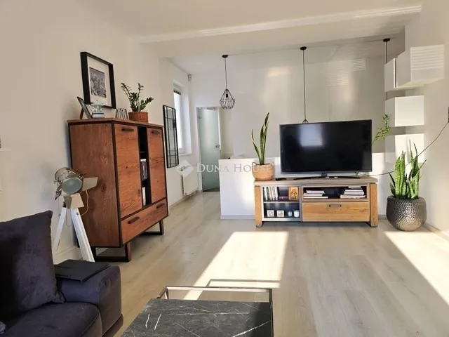 Eladó lakás Pécs 97 nm