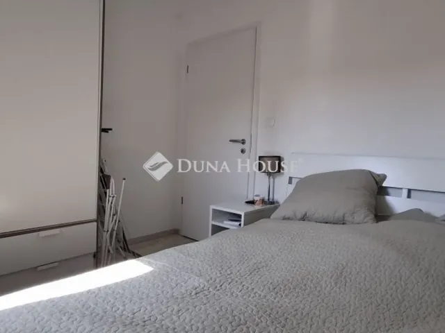 Eladó lakás Pécs 64 nm