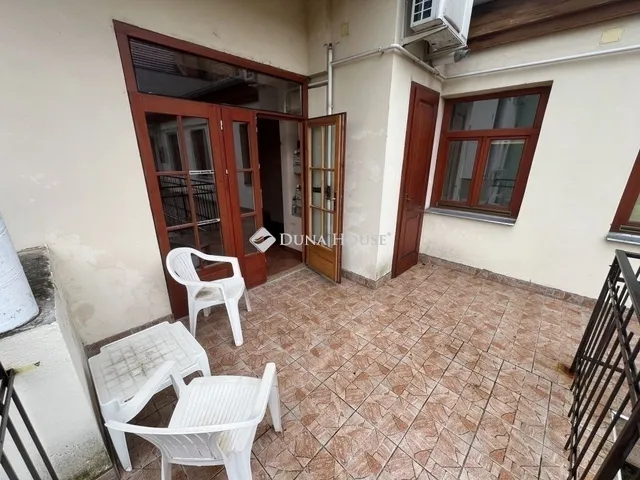 Eladó lakás Pécs 85 nm