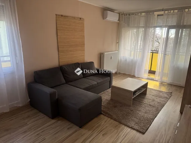 Kiadó lakás Pécs, Egyetemváros 54 nm