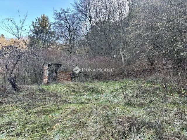 Eladó telek Pécs 1657 nm