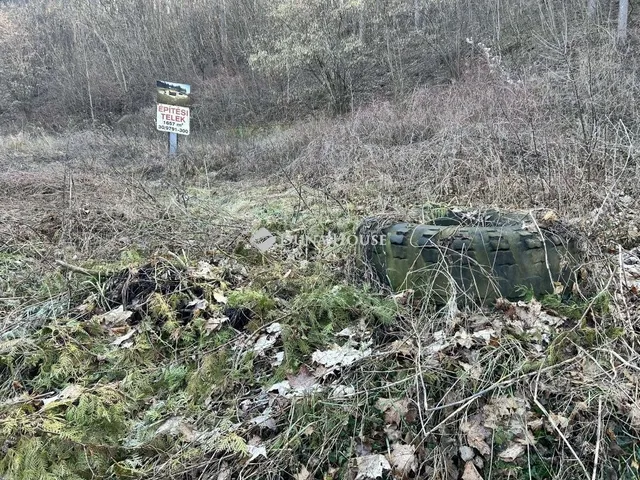 Eladó telek Pécs 1657 nm