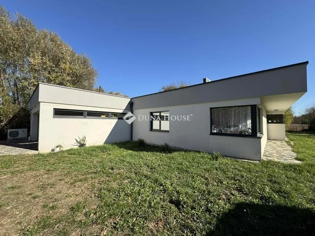 Eladó ház Harkány 181 nm