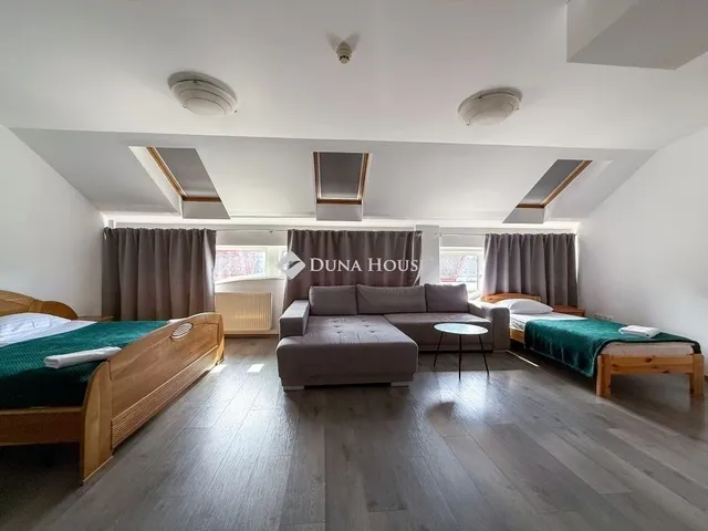 Eladó lakás Pécs 88 nm