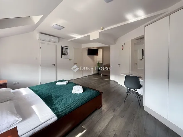 Eladó lakás Pécs 88 nm