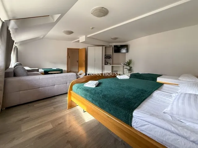 Eladó lakás Pécs 88 nm