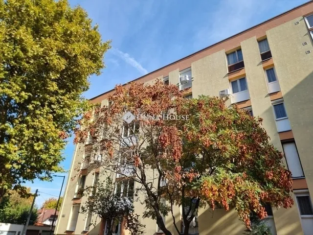 Eladó lakás Pécs, Kertváros 53 nm