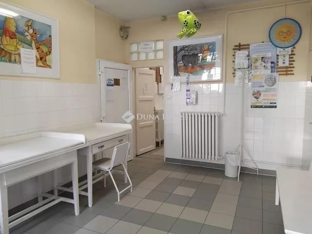 Eladó kereskedelmi és ipari ingatlan Pécs 62 nm