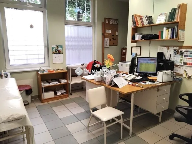 Eladó kereskedelmi és ipari ingatlan Pécs 62 nm