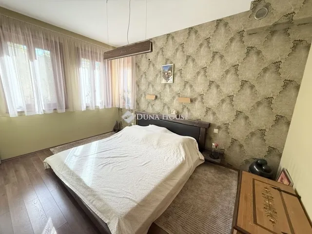 Eladó ház Pécs 275 nm