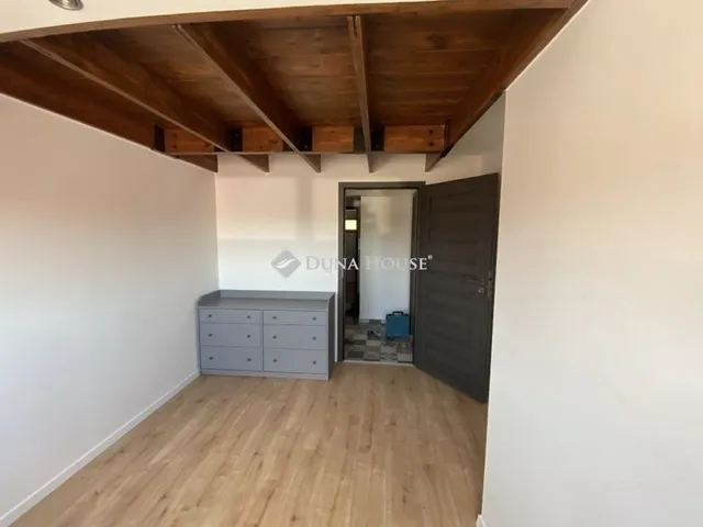 Eladó lakás Pécs 113 nm