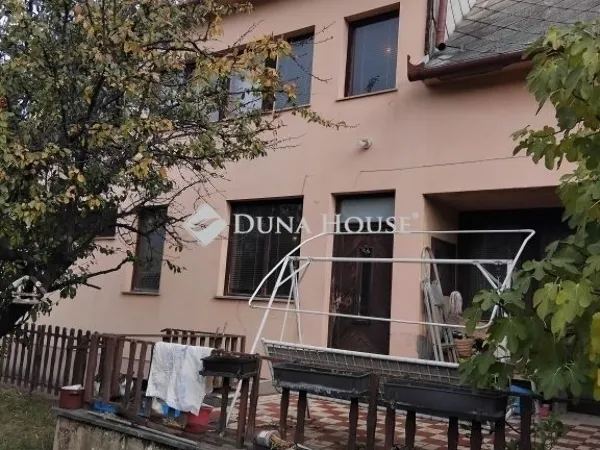 Eladó ház Pécs, Rigóder 170 nm