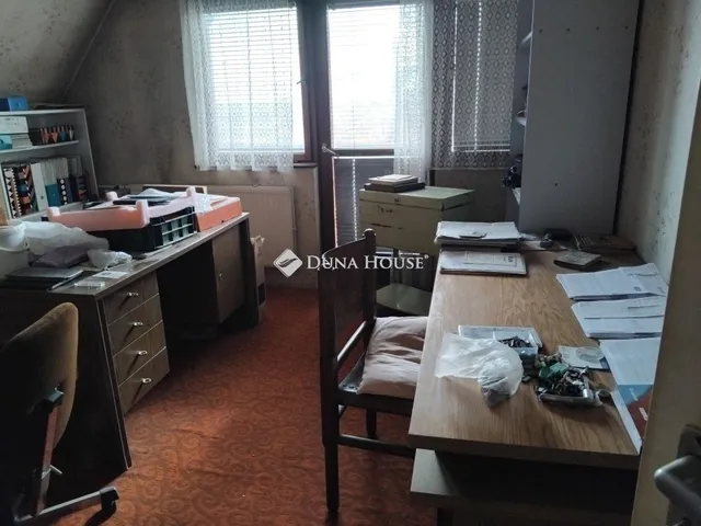 Eladó ház Pécs, Rigóder 170 nm