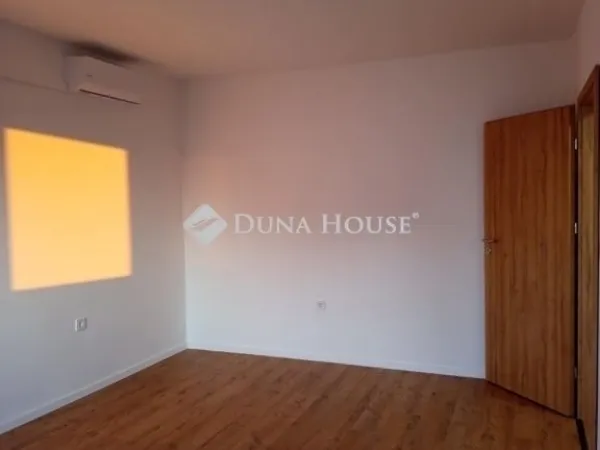 Eladó lakás Pécs 39 nm