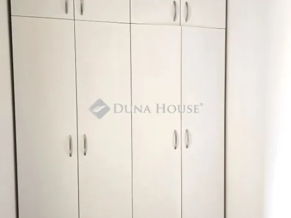 Eladó lakás Pécs 71 nm