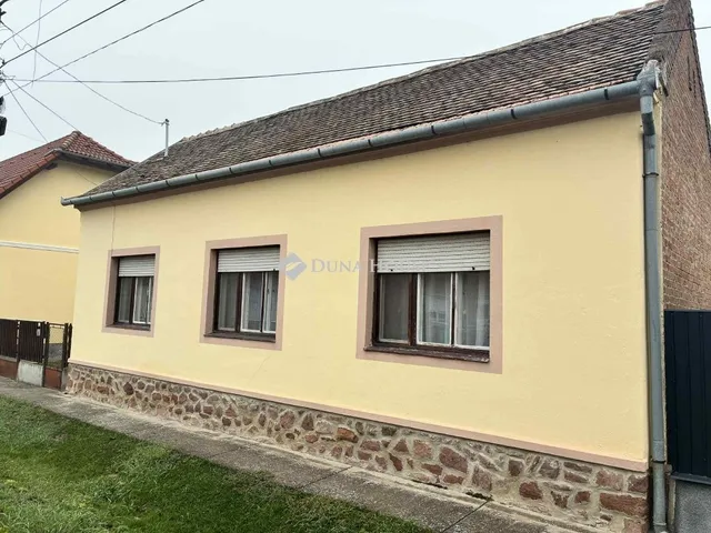 Eladó ház Szentlőrinc 70 nm
