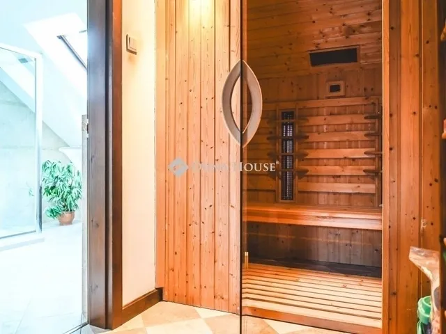 Eladó ház Pécs 300 nm