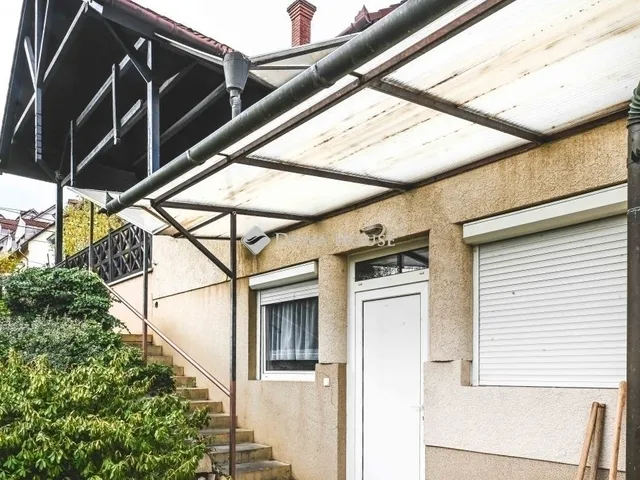 Eladó ház Pécs 300 nm