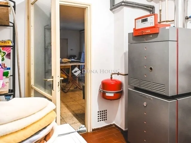 Eladó ház Pécs 300 nm