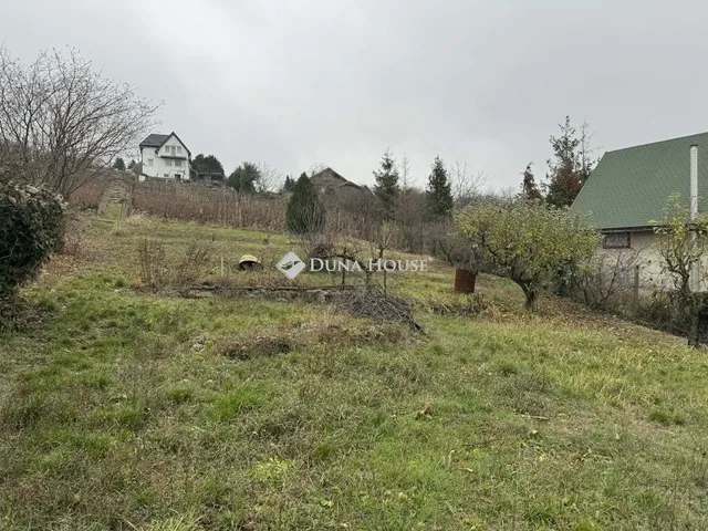 Eladó telek Pécs, Donátus 1800 nm