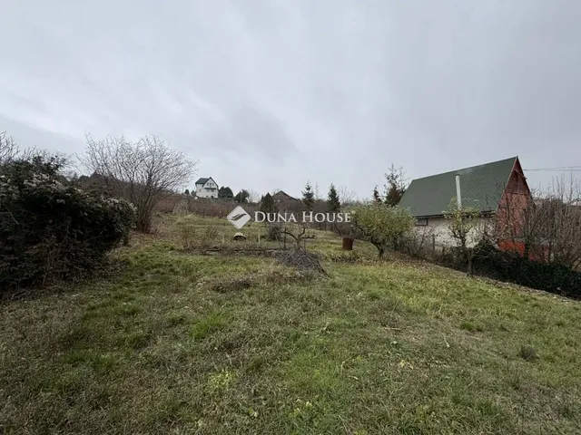 Eladó telek Pécs, Donátus 1800 nm