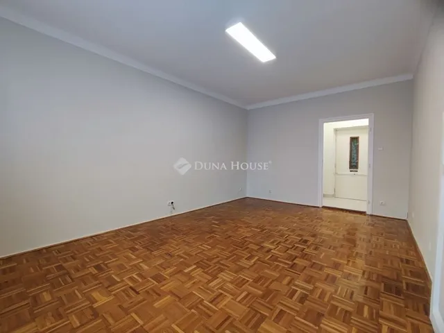 Eladó lakás Pécs 53 nm